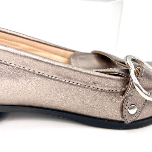 UNISA UNSHASTA2 METALLIC PEWTER LOAFERS W/ SILVER HARDWARE - 7.5 - Picture 5 of 11